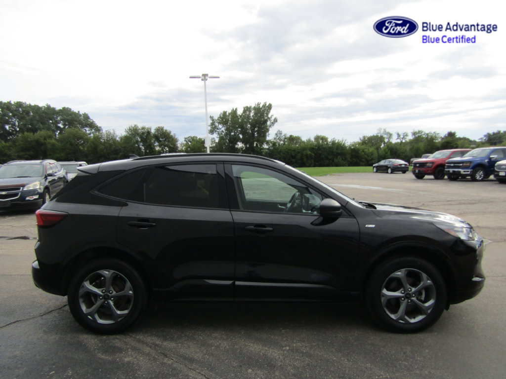 Certified 2024 Ford Escape ST-Line w/ Tech Pack #1 AWD/4WD image 16