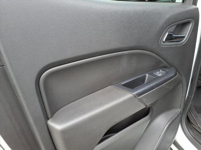 Used 2019 Chevrolet Colorado LT w/ Redline Special Edition AWD/4WD image 15