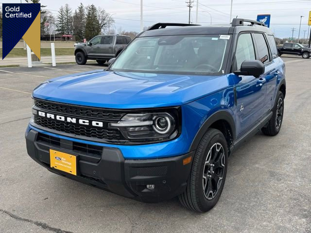 Certified 2025 Ford Bronco Sport Outer Banks w/ Outer Banks Tech Package+ AWD/4WD image 1