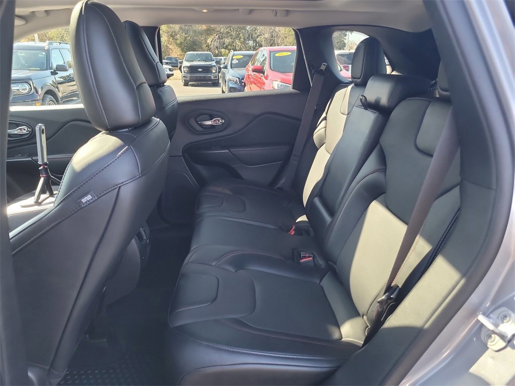 Used 2022 Jeep Cherokee Trailhawk w/ Sun, Sound & Nav Group image 12