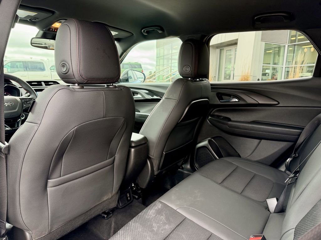 Used 2023 Chevrolet TrailBlazer RS w/ Convenience Package image 12
