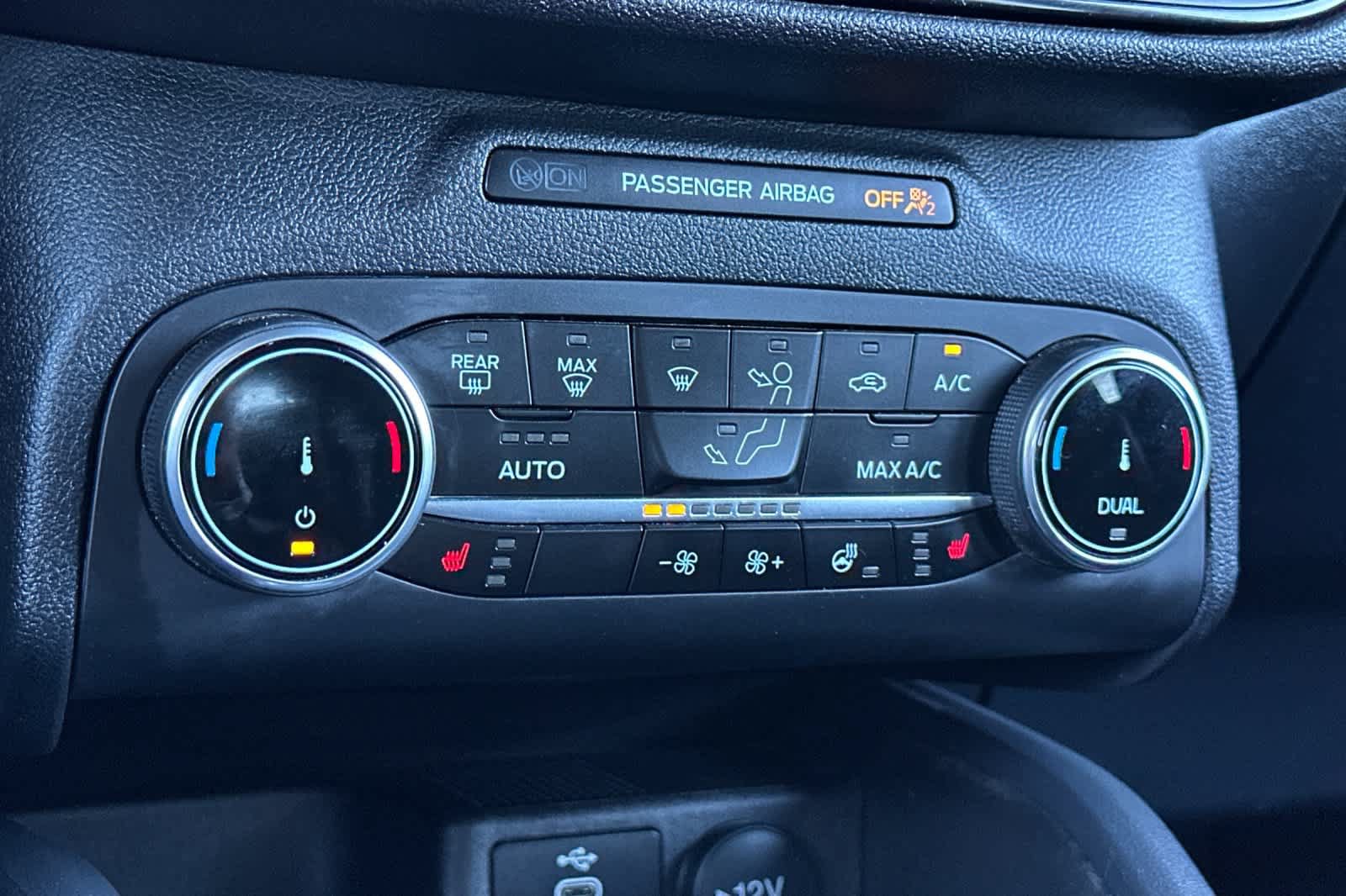 Certified 2025 Ford Escape ST-Line Select AWD/4WD image 20