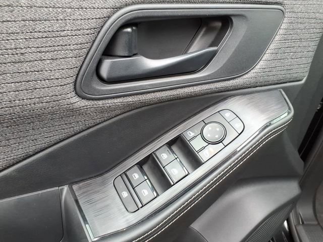 Used 2021 Nissan Rogue S image 20