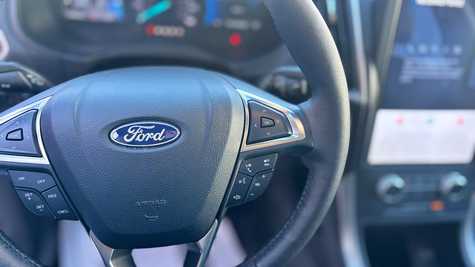 Certified 2024 Ford Edge SEL w/ Convenience Package image 31