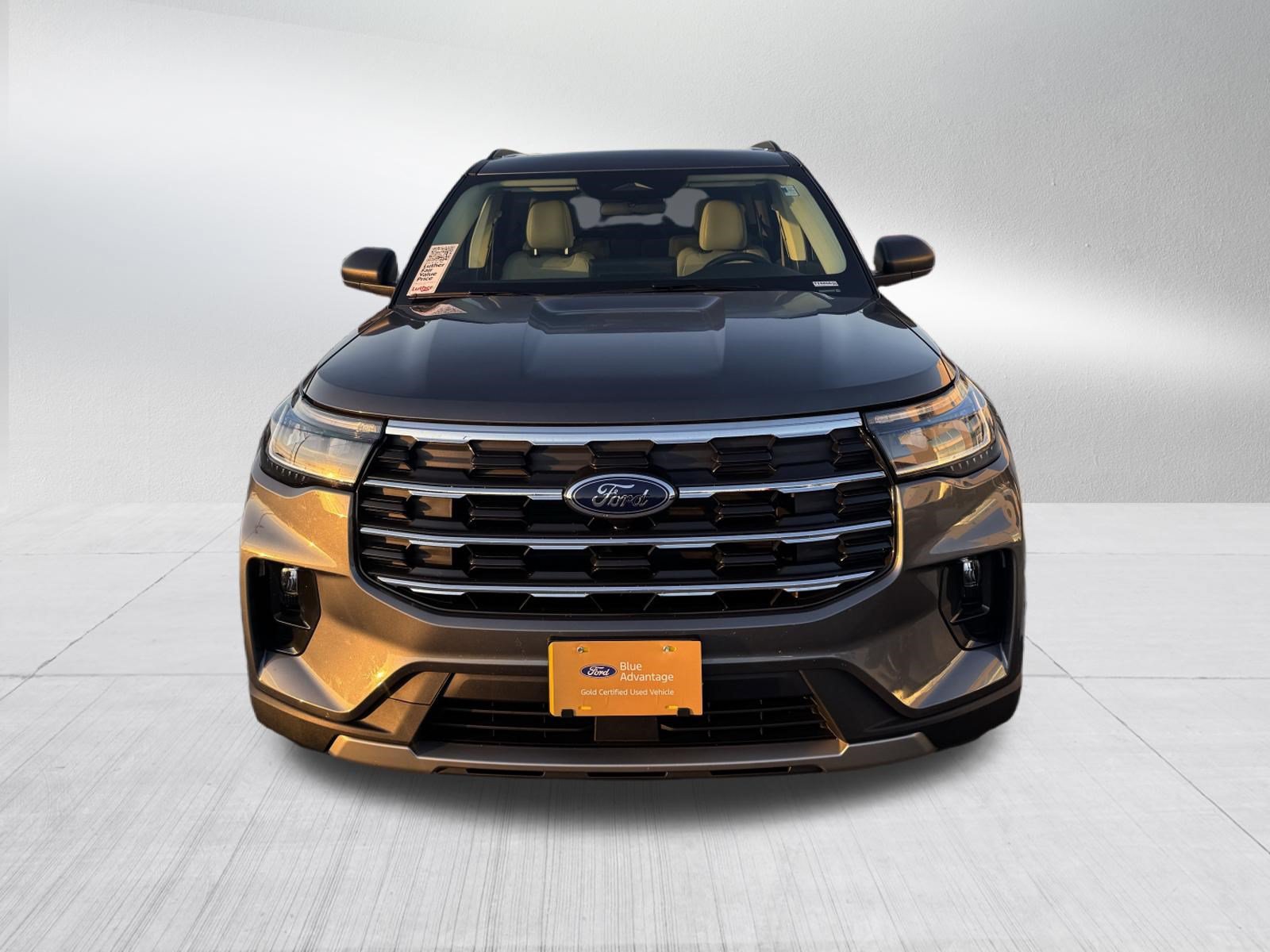 Certified 2025 Ford Explorer Active w/ Active Comfort Package AWD/4WD image 2