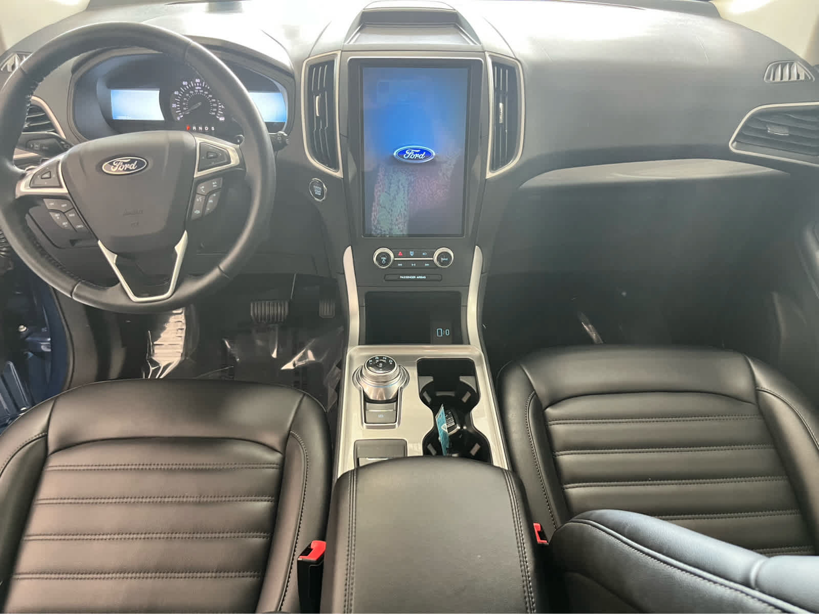 Certified 2024 Ford Edge SEL w/ Convenience Package AWD/4WD image 11