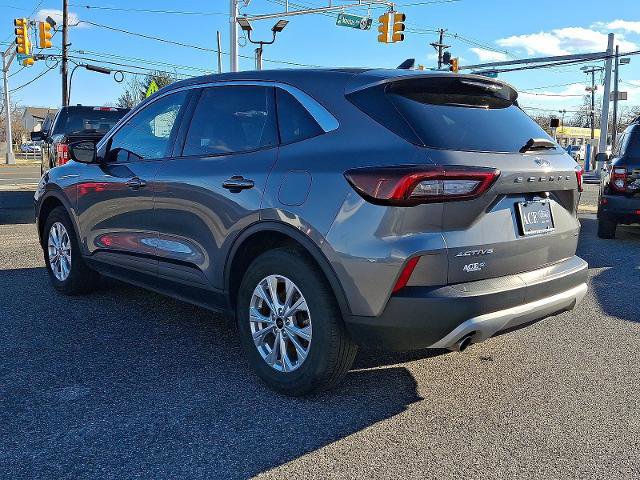 Certified 2023 Ford Escape Active image 2