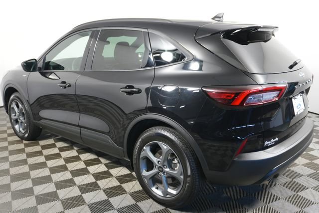 Certified 2025 Ford Escape ST-Line image 2
