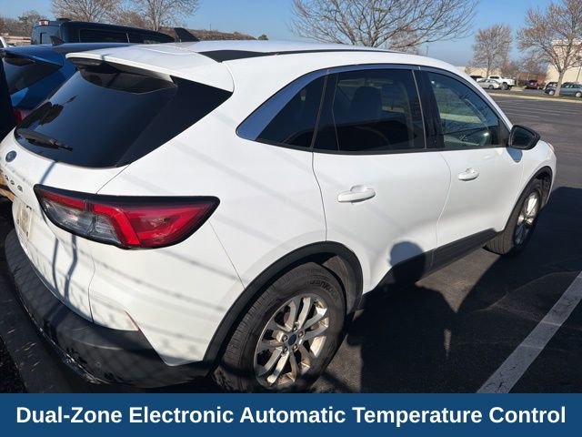 Certified 2022 Ford Escape SE w/ Convenience Package image 5