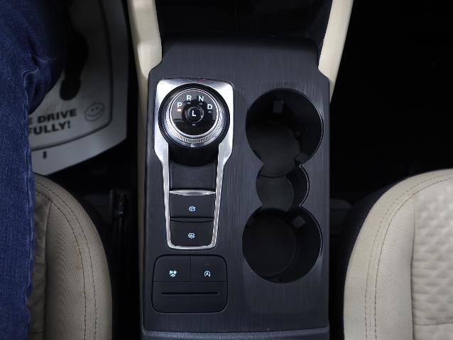 Certified 2020 Ford Escape SE image 15