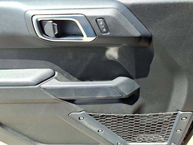 Certified 2025 Ford Bronco Outer Banks w/ Sasquatch Package AWD/4WD image 18