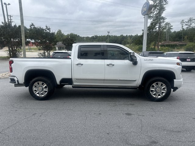 Used 2025 Chevrolet Silverado 2500 High Country w/ High Country Premium Package AWD/4WD image 5