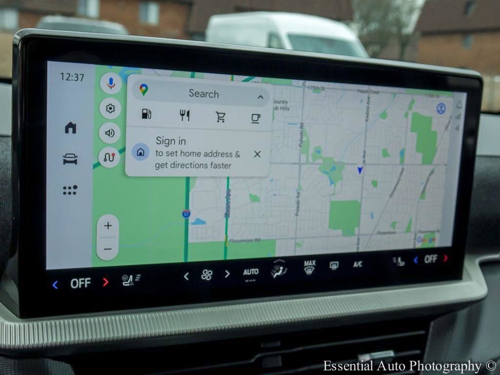 Certified 2025 Ford Explorer ST image 18