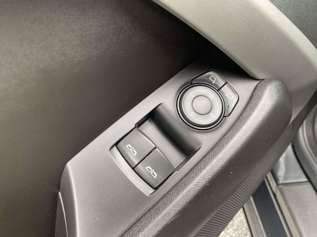 Used 2018 Chevrolet Camaro LT RWD image 16