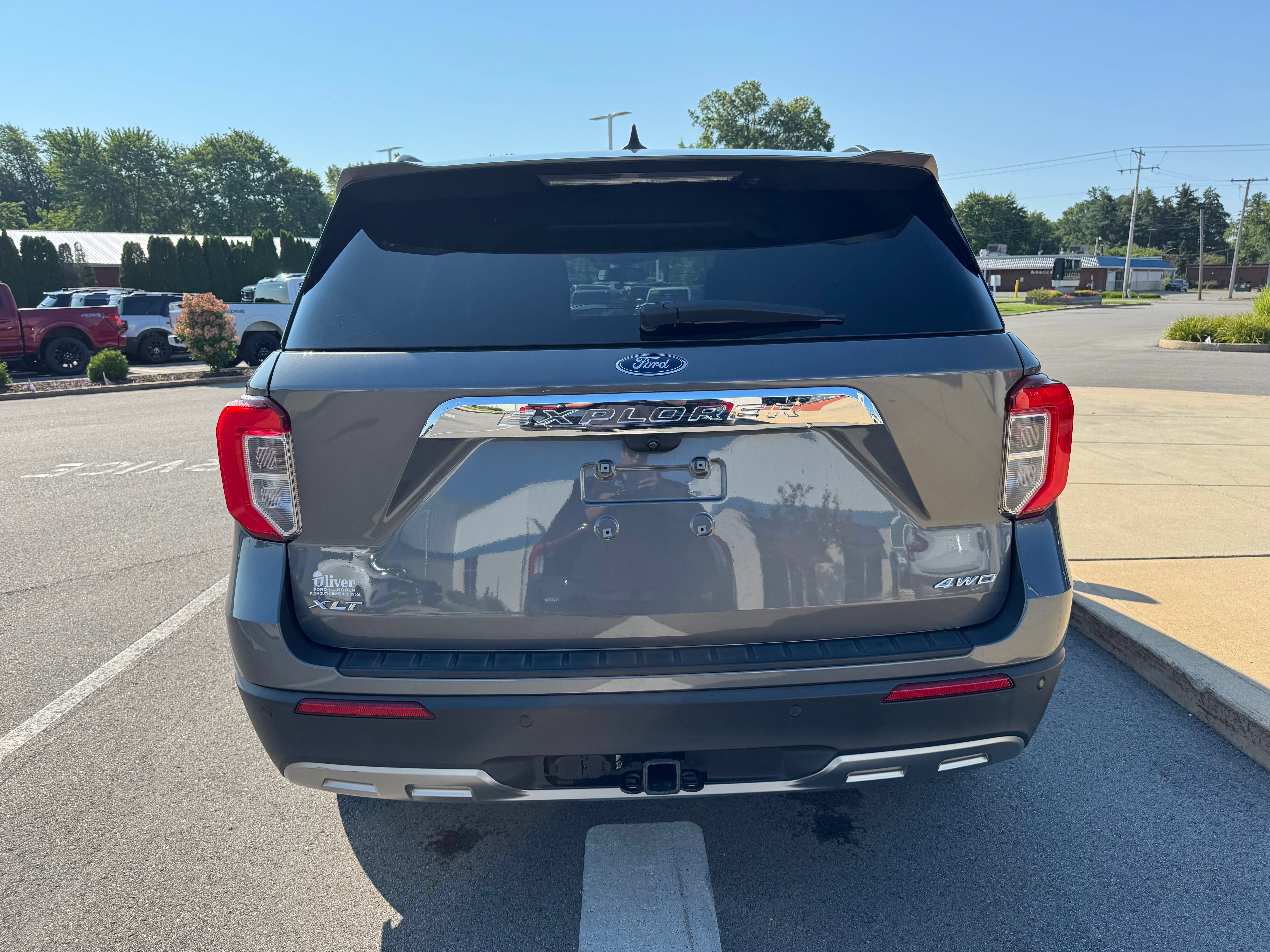 Certified 2023 Ford Explorer XLT w/ Equipment Group 202A AWD/4WD image 6