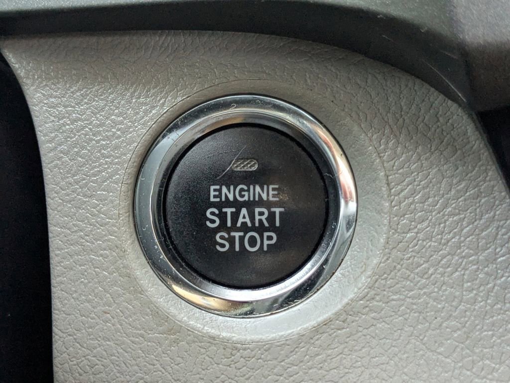 Used 2018 Toyota Sienna XLE Premium image 32