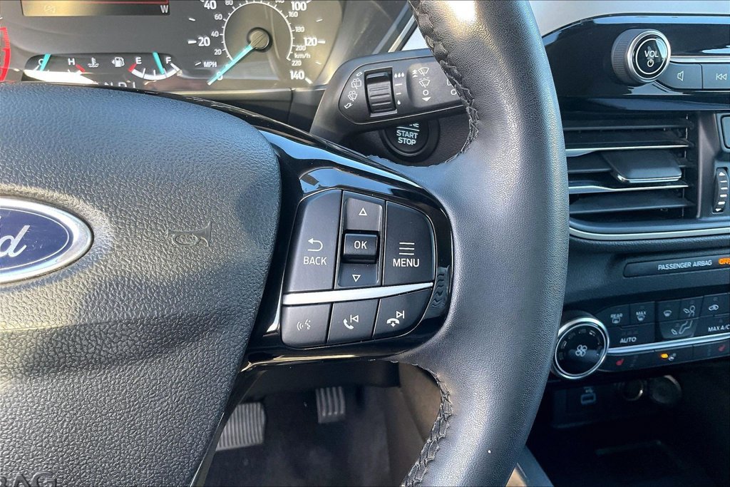 Certified 2022 Ford Escape SE w/ Cold Weather Package AWD/4WD image 18