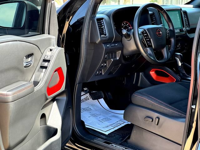 Used 2023 Nissan Frontier PRO-4X w/ Technology Package AWD/4WD image 8