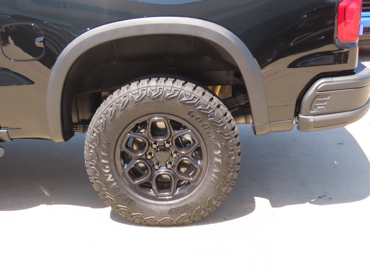 Used 2026 Chevrolet Silverado 1500 ZR2 w/ ZR2 Bison Edition AWD/4WD image 15