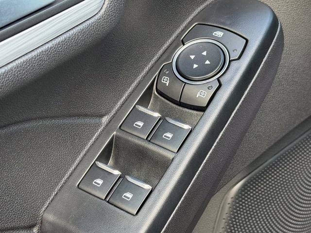 Certified 2025 Ford Escape Platinum AWD/4WD image 15
