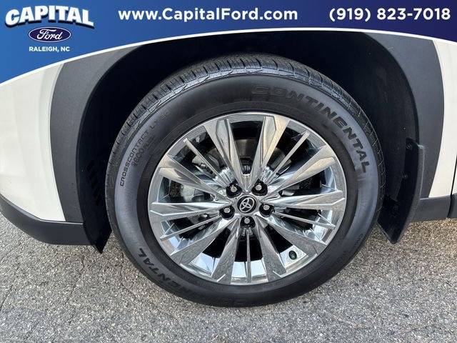 Used 2024 Toyota Grand Highlander Platinum image 12