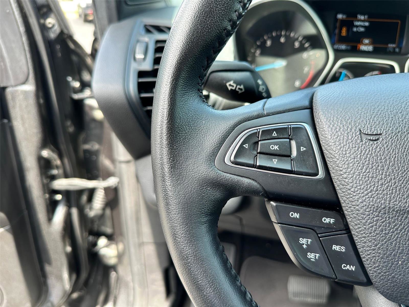 Certified 2019 Ford Escape SEL AWD/4WD image 11