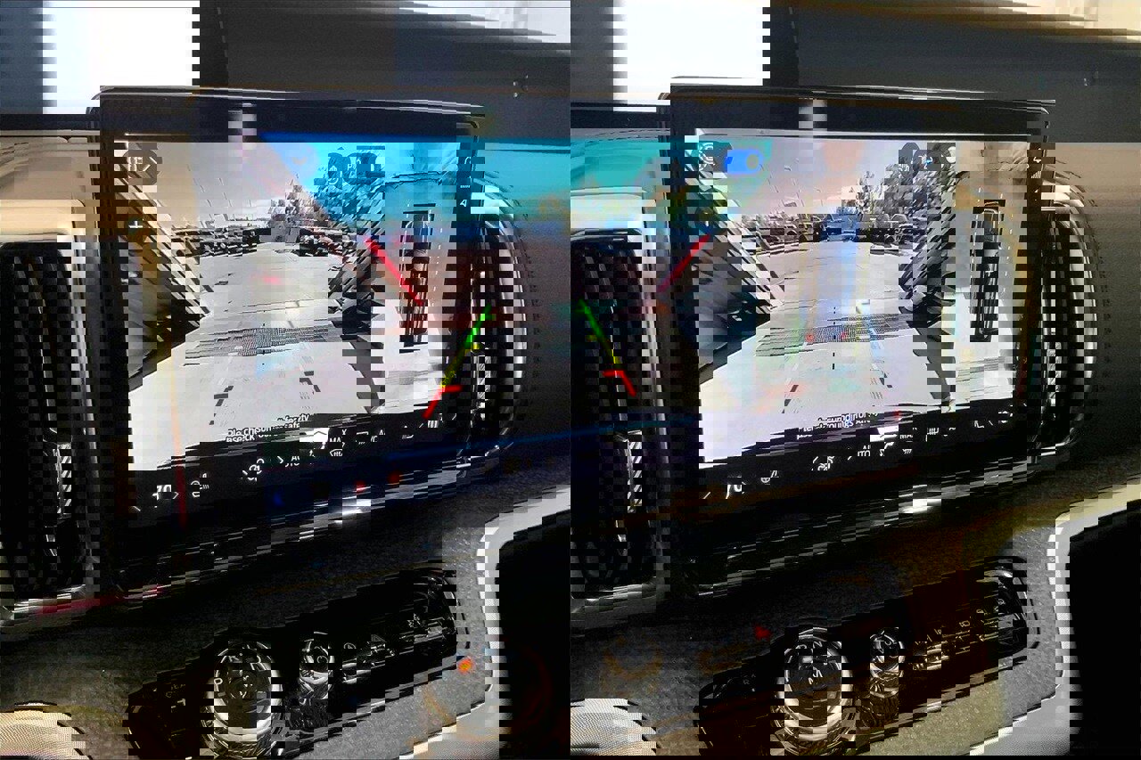 Certified 2025 Ford Expedition Tremor image 24