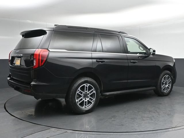Certified 2025 Ford Expedition Active AWD/4WD image 7