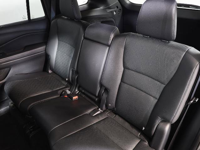 Used 2023 Honda Passport Elite image 11