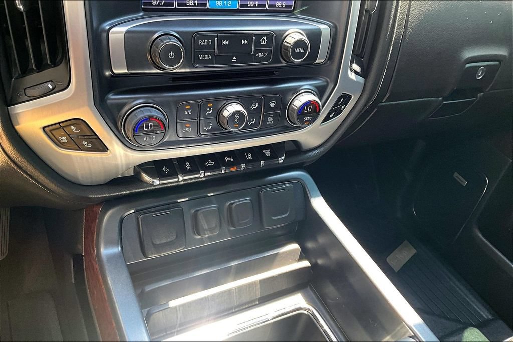 Used 2018 GMC Sierra 3500 SLT w/ Duramax Plus Package AWD/4WD image 25
