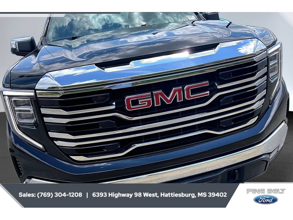 Used 2025 GMC Sierra 1500 SLT AWD/4WD image 21