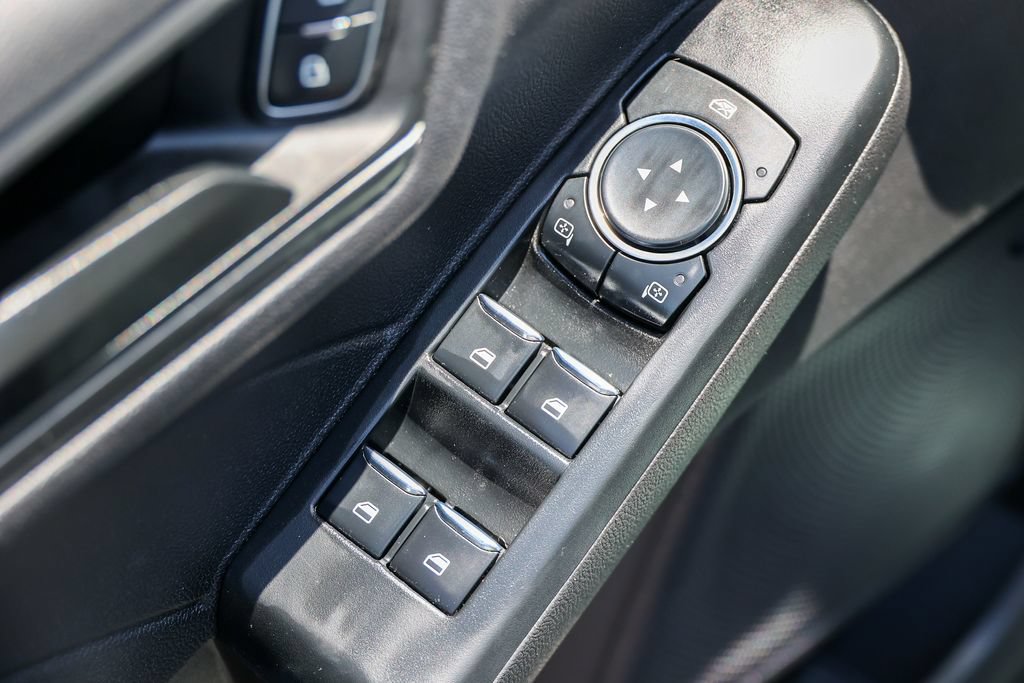 Certified 2023 Ford Escape Active FWD image 5