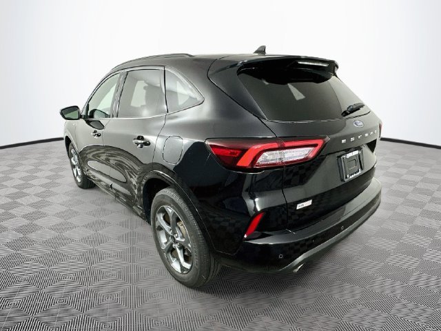 Certified 2024 Ford Escape ST-Line w/ Tech Pack #1 AWD/4WD image 9