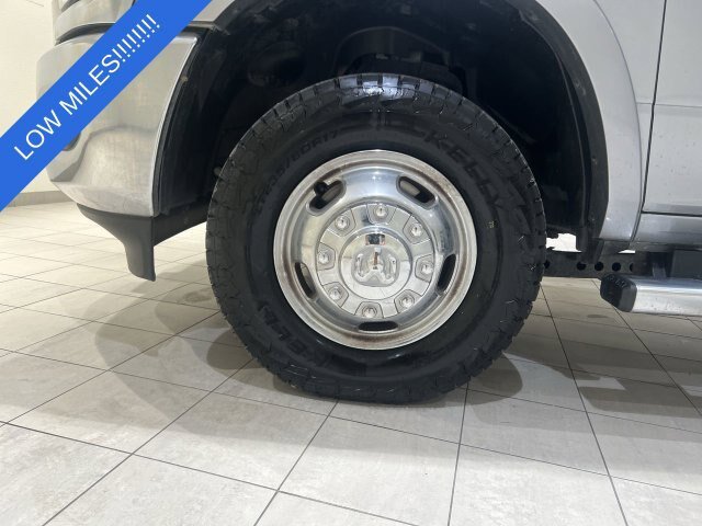 Used 2020 RAM 3500 Tradesman w/ Chrome Appearance Group RWD image 30