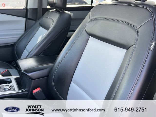 Certified 2023 Ford Explorer XLT w/ Equipment Group 202A AWD/4WD image 31