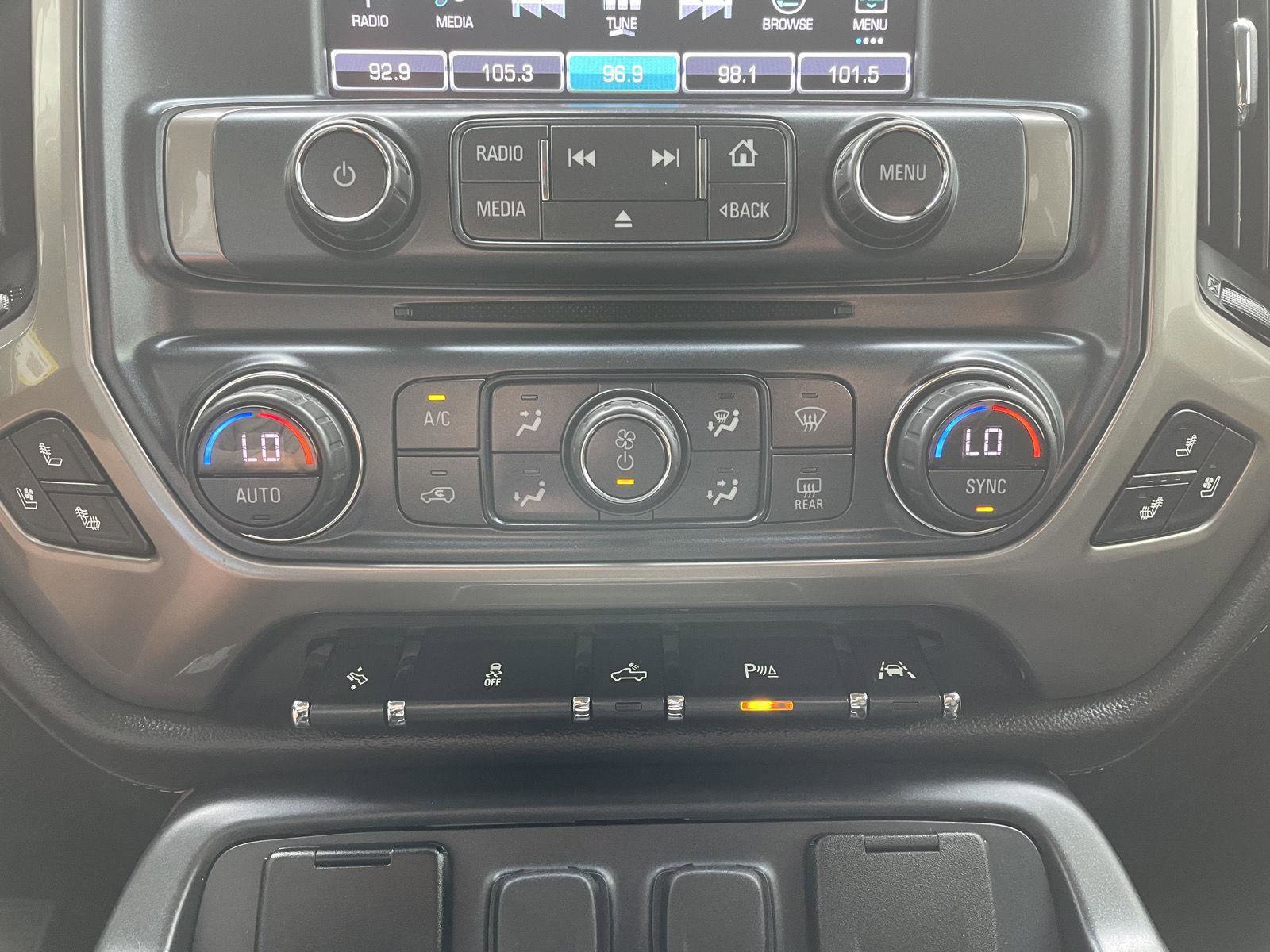 Used 2018 Chevrolet Silverado 1500 High Country AWD/4WD image 26