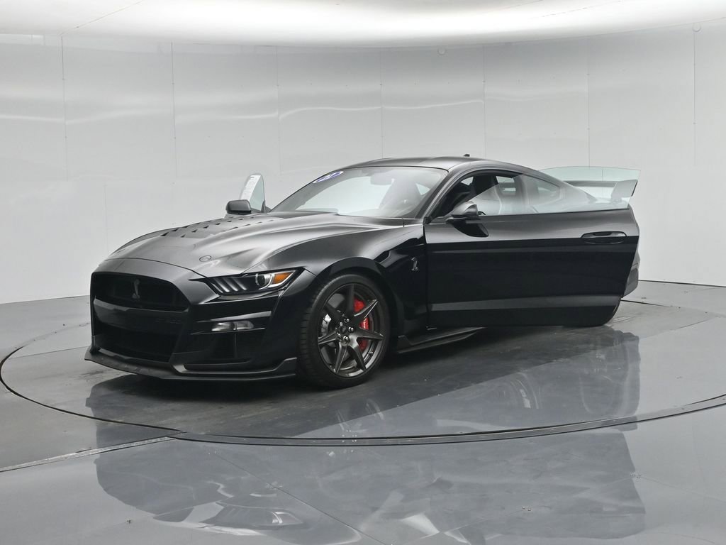 Certified 2021 Ford Mustang Shelby GT500 w/ Carbon Fiber Track Pack RWD image 28