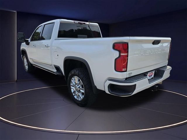 Used 2024 Chevrolet Silverado 2500 High Country w/ High Country Premium Package AWD/4WD image 6
