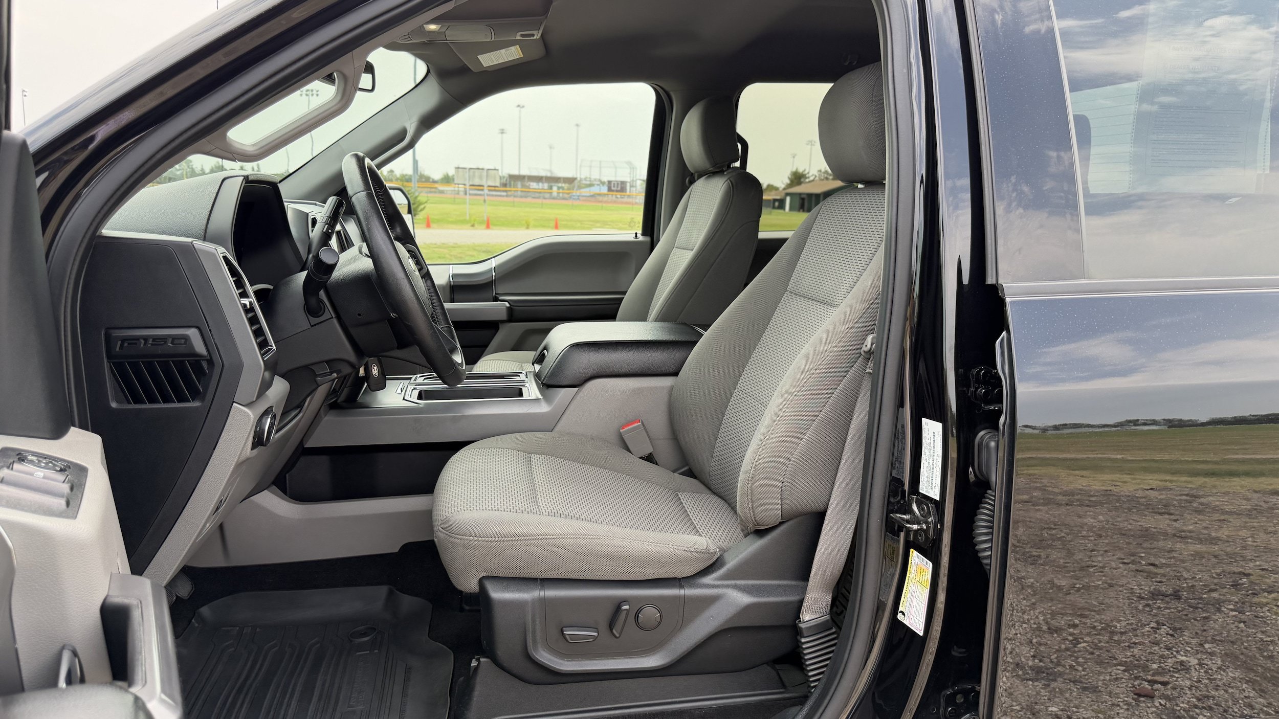 Certified 2019 Ford F150 XLT w/ Equipment Group 302A Luxury AWD/4WD image 14