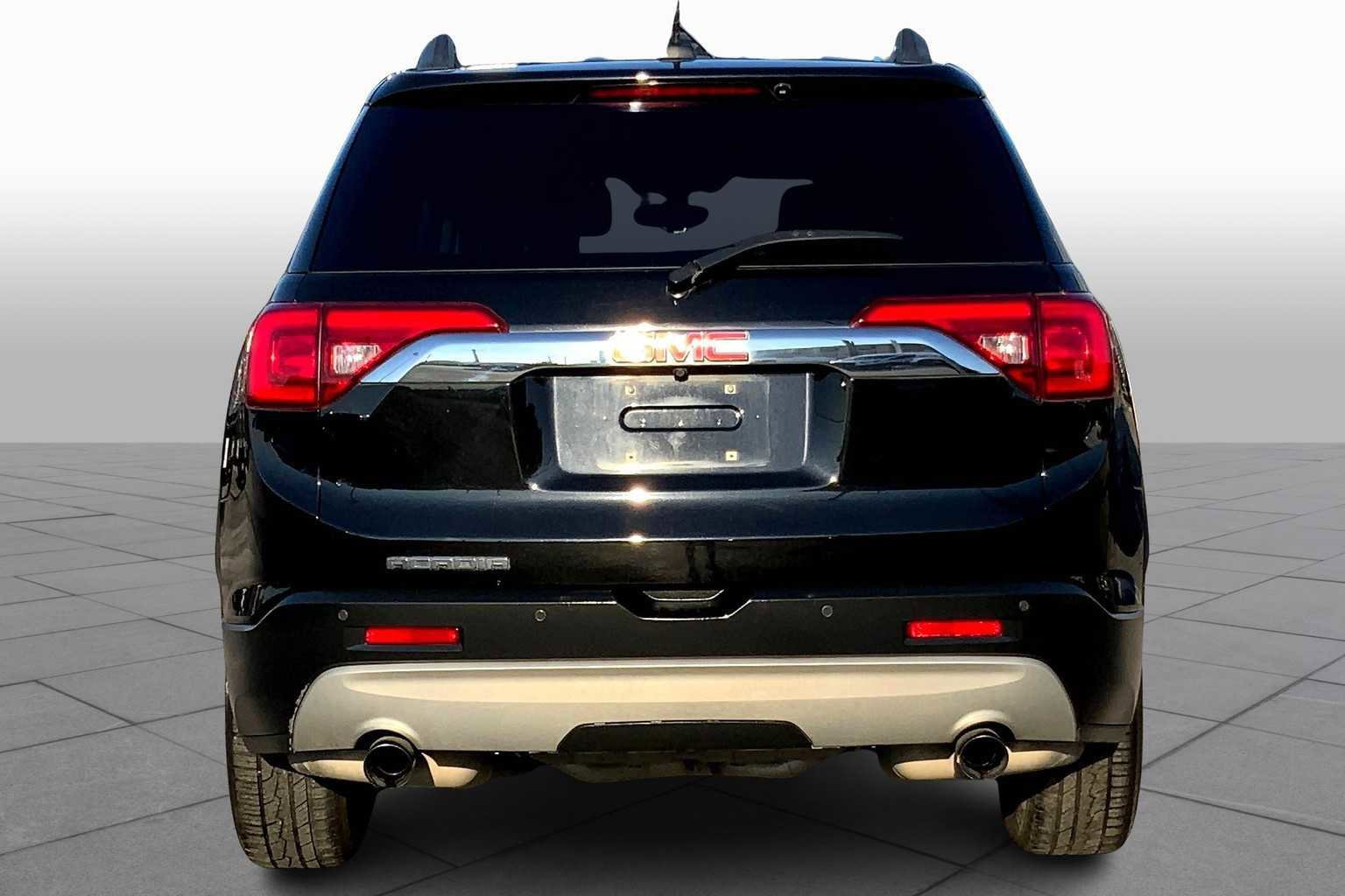 Used 2019 GMC Acadia SLE w/ Driver Alert Package I image 3