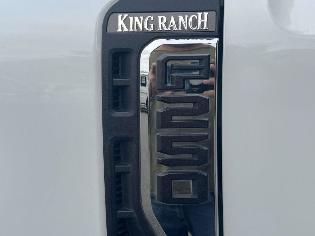 Certified 2024 Ford F250 King Ranch AWD/4WD image 16
