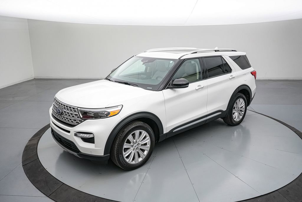 Certified 2023 Ford Explorer Limited w/ Limited Technology Package AWD/4WD image 9