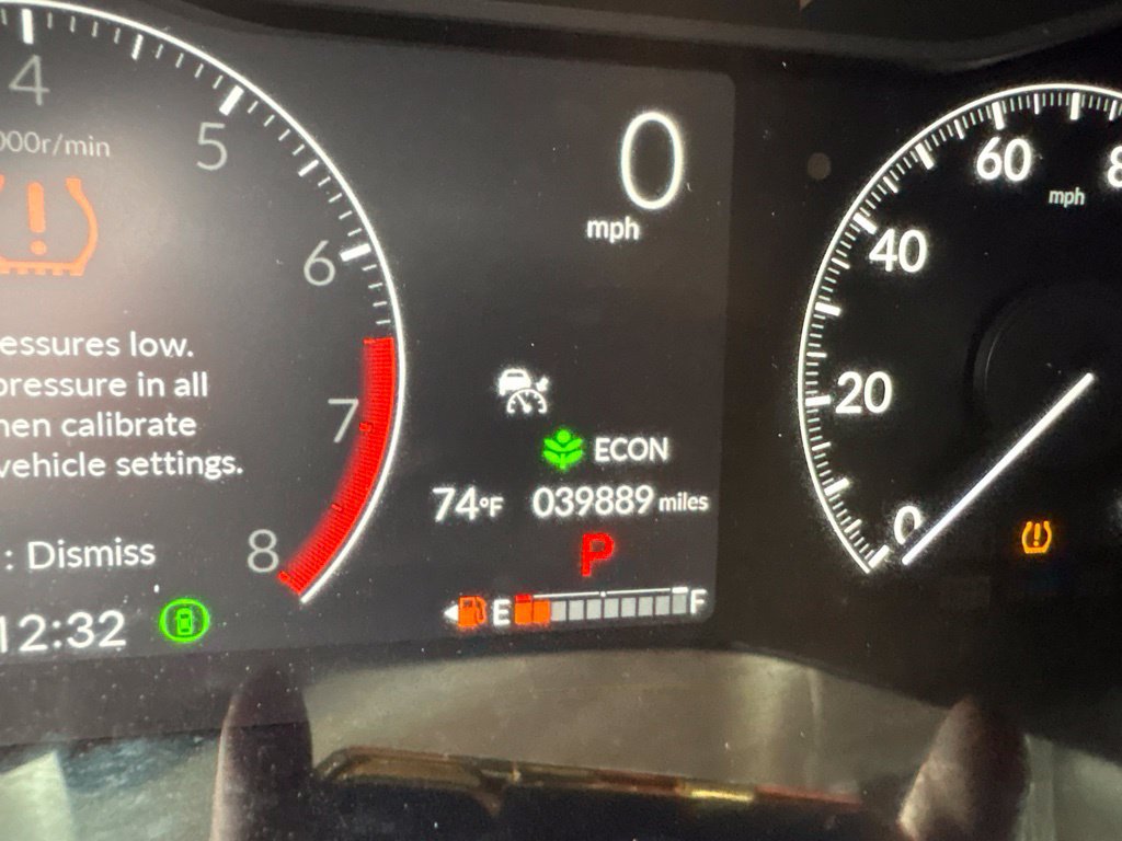 Used 2025 Honda CR-V LX image 11