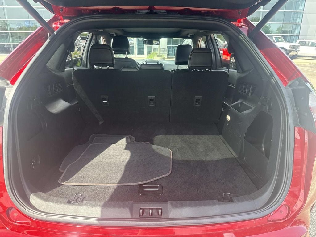 Certified 2023 Ford Edge ST-Line AWD/4WD image 5
