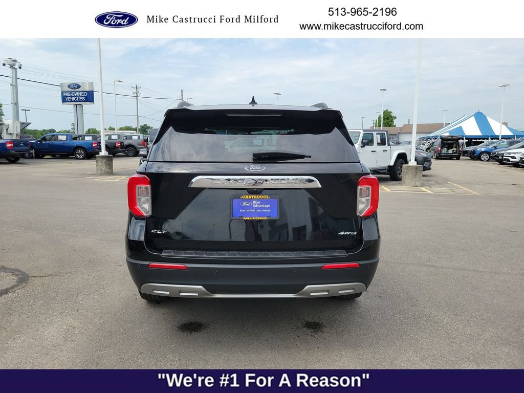 Certified 2023 Ford Explorer XLT w/ Equipment Group 202A AWD/4WD image 4
