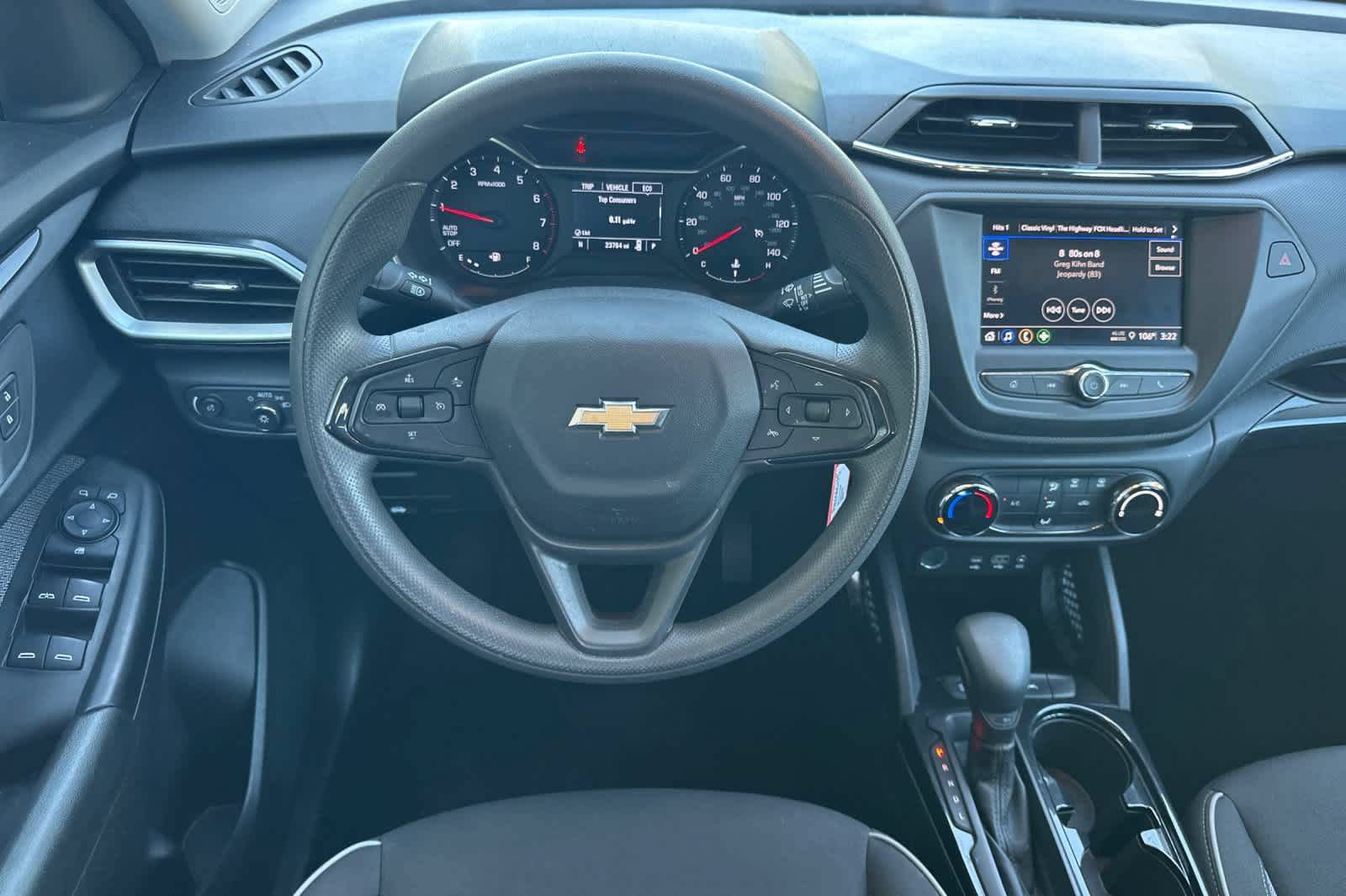Used 2023 Chevrolet TrailBlazer LS FWD image 14