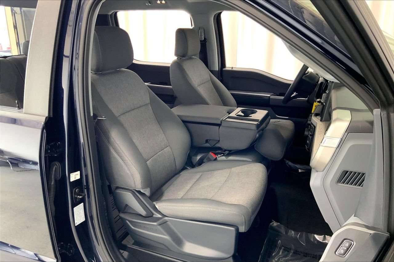 Certified 2025 Ford F250 XL w/ STX Appearance Package AWD/4WD image 6