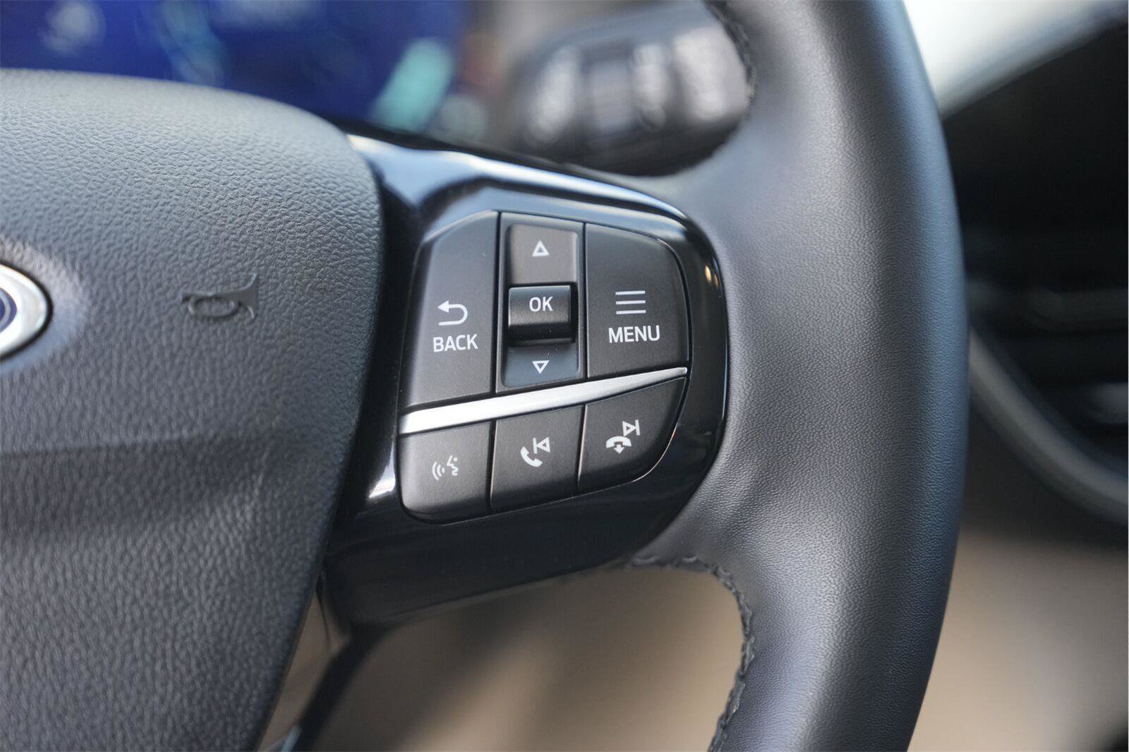 Certified 2022 Ford Escape SEL w/ Technology Package FWD image 23