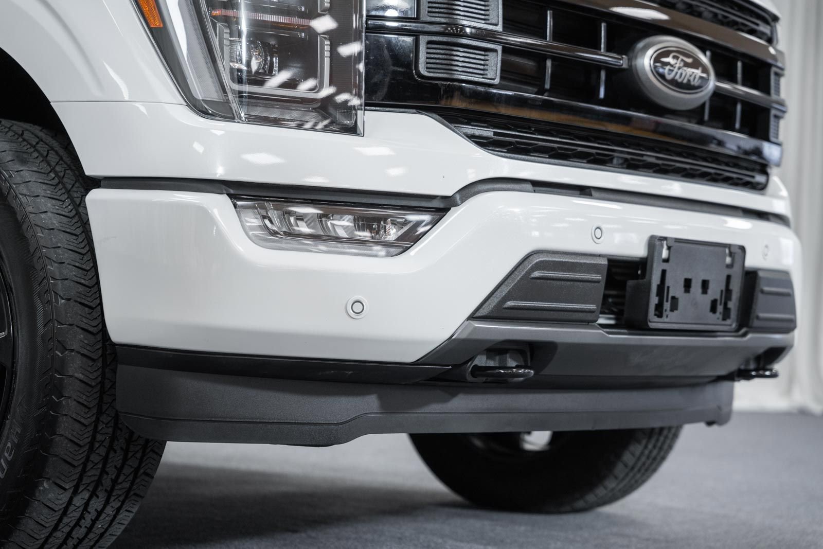 Certified 2023 Ford F150 Lariat w/ Equipment Group 502A High image 18