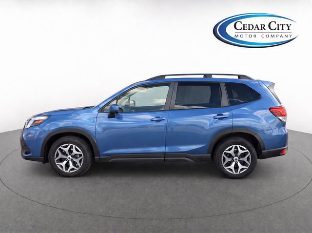 Used 2022 Subaru Forester Premium AWD/4WD image 6